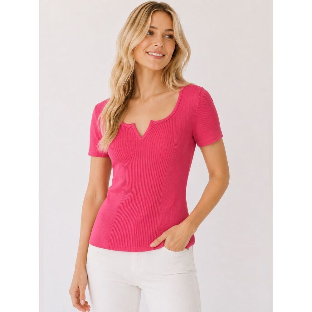 Marsh Landing Pink Ribbed Short Sleeve Top